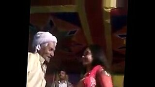 15 saal ki ladki 20saal ke ladke ki hindi indian sex video very clear and hindi language